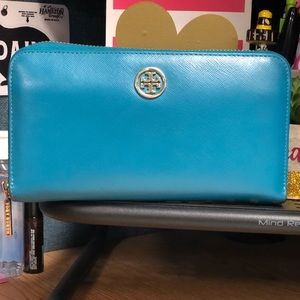 Tory Burch Robinson Wallet